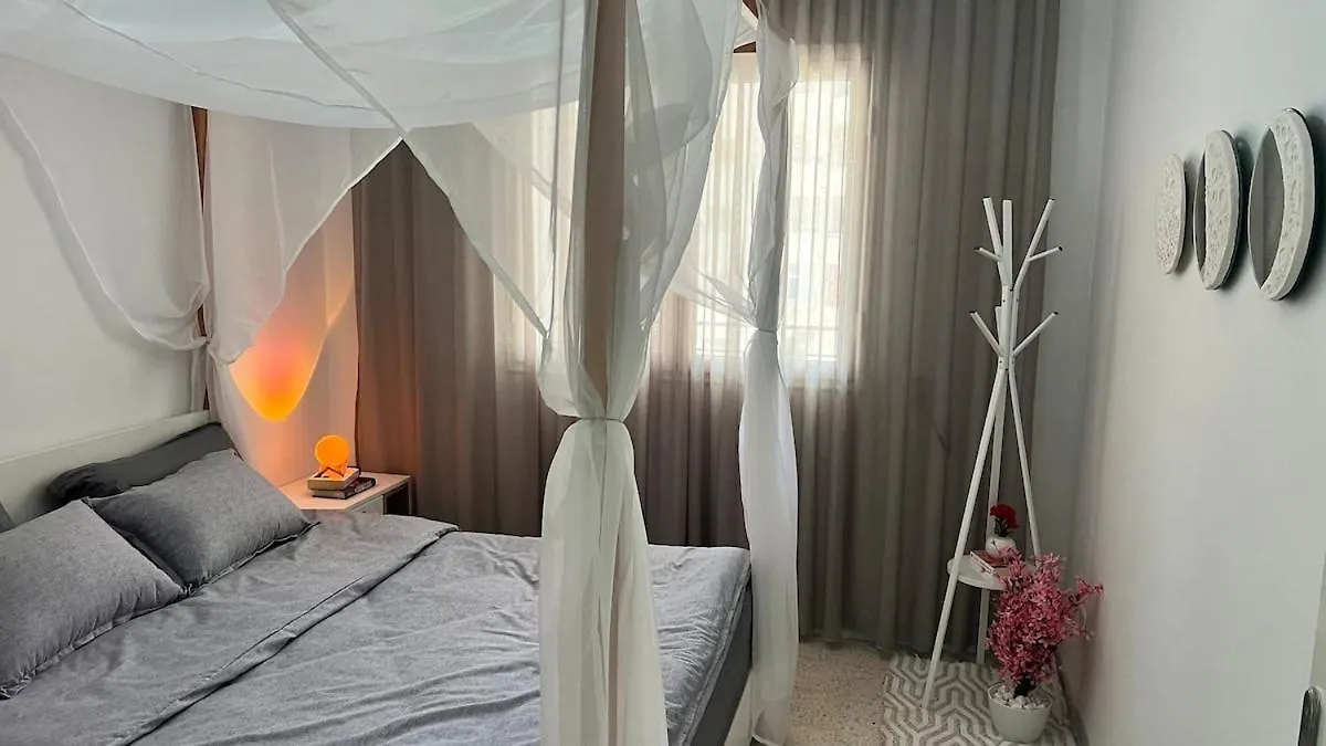 Cozy Appartement Tunis L'Aouina Apartment