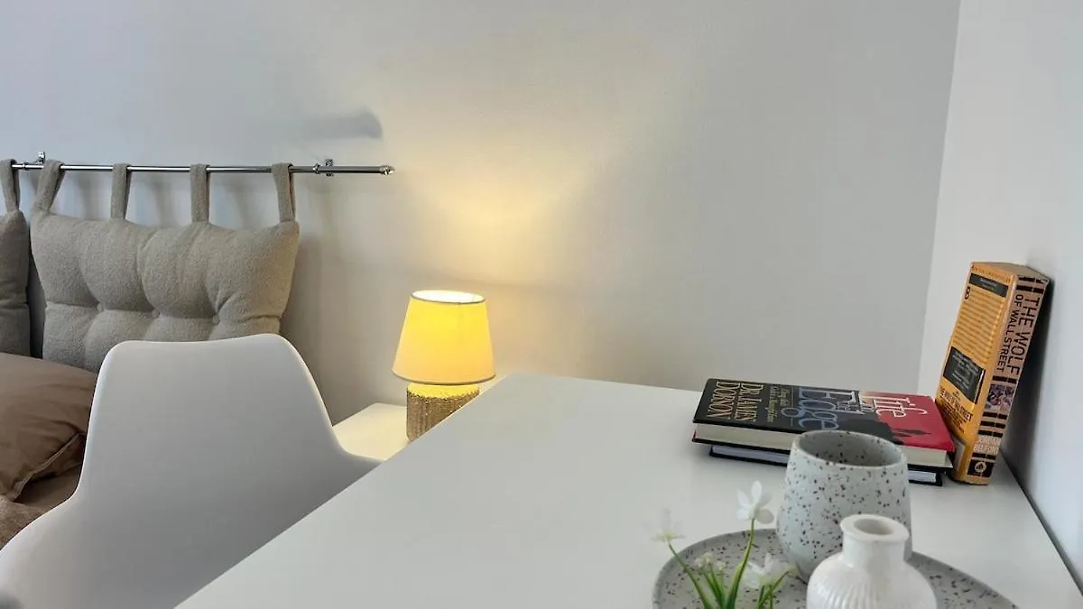 Cozy Appartement Tunis L'Aouina Apartment
